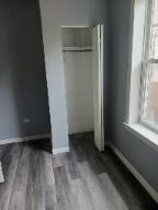 8418 S Escanaba Avenue, Chicago, Illinois 60617, USA