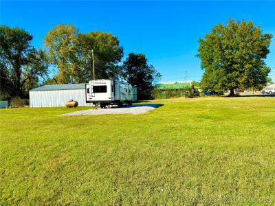 704 E 2nd Avenue, Warner, Oklahoma 74469, HOA KỲ