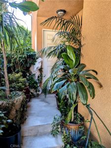 13717 Deane Lane, Sylmar, Kaliforniya 91342, Amerika Birleşik Devletleri