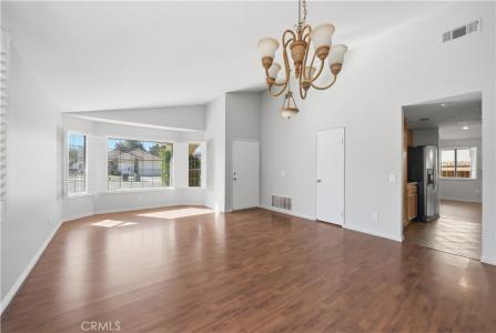 964 Coquina, Hemet, Californie 92543, États-Unis