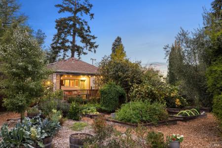 3765 Twig Ave, Sebastopol, California 95472