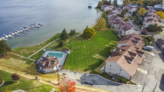 3432 Loon Lake, Waterford, Michigan 48329