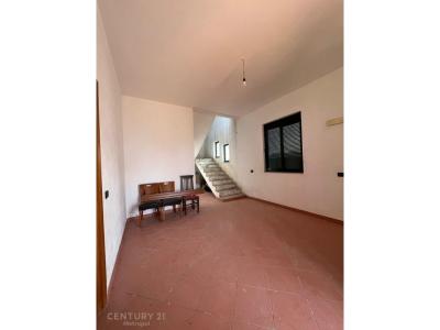 Qerret |##| Periferia	Kavajë, Kavajë, Albanien