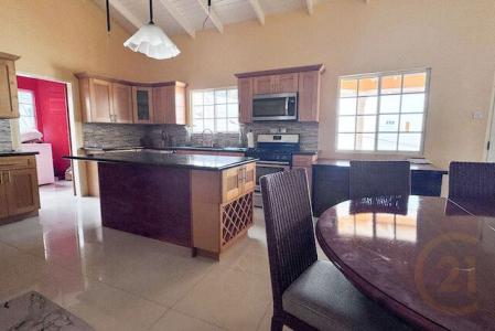 Avocado Poolside Apartment – Unit A, St.David West Indies, Granada