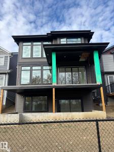 3083 158 STREET SW, Edmonton, Alberta T6W 5H5, Canada