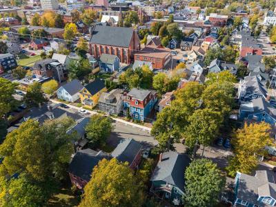 169 DORCHESTER STREET, Charlottetown, אי הנסיך אדוארד C1A 1E4, קנדה 