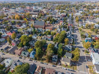 169 DORCHESTER STREET, Charlottetown, אי הנסיך אדוארד C1A 1E4, קנדה 