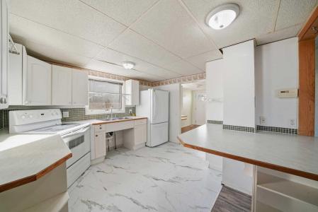 1221 LUCINA STREET, Penhold, 阿爾伯塔 T0M 1R0, 加拿大