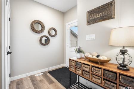 3084 DUMONT WAY, Regina, Saskatchewan S4V 3Z3, Kanada