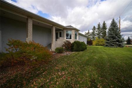 39 BISHOP STREET, Austin, Manitoba R0H 0C0, Canadá