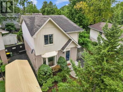 71 CONSTABLE COURT, London North (north I), Ontario N6G 3N7, Canada