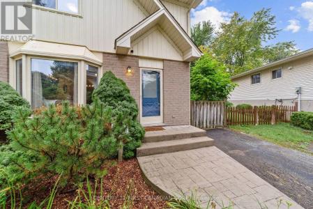 71 CONSTABLE COURT, London North (north I), Ontario N6G 3N7, Canada