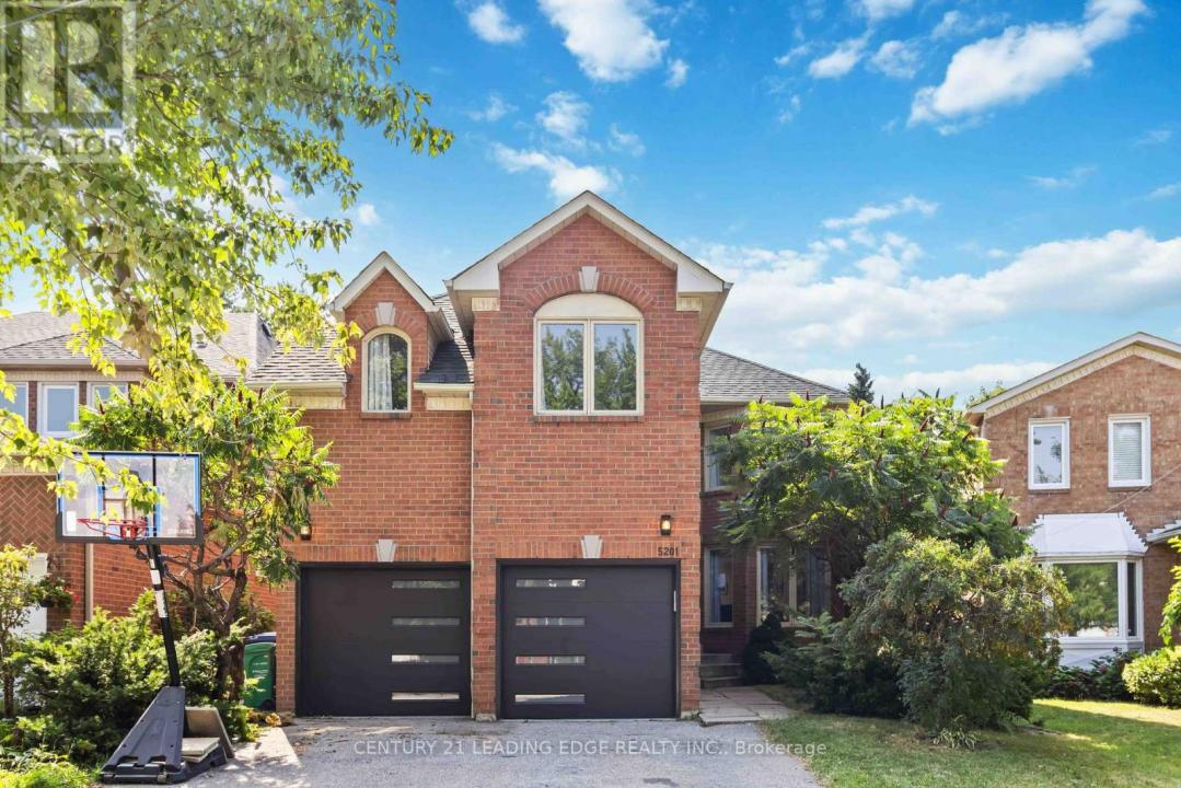 5201 CHAMPLAIN TRAIL, Mississauga (hurontario), Ontario L5R 3B1, Canadá