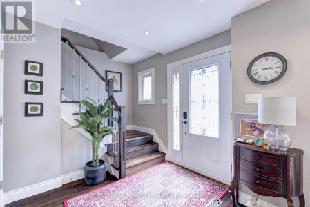 17 EVESHAM CRESCENT, Brampton (southgate), 安大略省 L6T 3R9, 加拿大