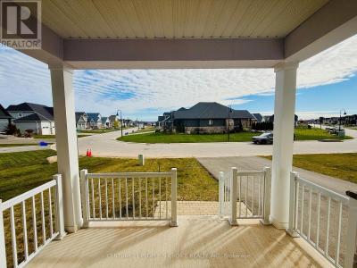 266 NORTH SNOWBERRY LANE, Georgian Bluffs, Ontario N0H 1S0, Canada