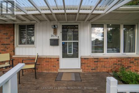 1676 HOLLEY CRESCENT, Cambrígia, Ontario N3H 2S5, Canadá