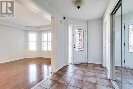 3841 PERIWINKLE CRESCENT, Mississauga (lisgar), Ontario L5N 6W8, Canada