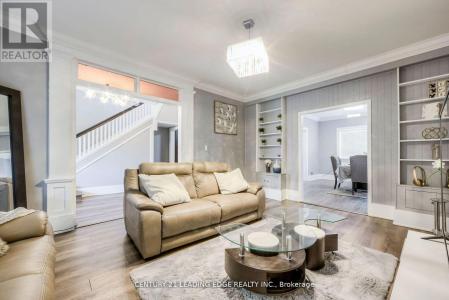 214 AYLMER STREET, Peterborough (town Ward 3), Ontario K9J 3K4, Canada