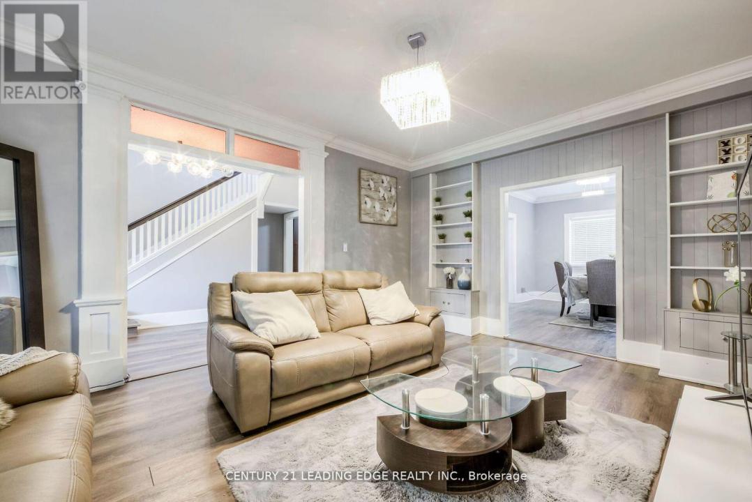 214 AYLMER STREET, Peterborough (town Ward 3), Ontario K9J 3K4, Canada