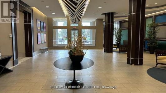 5793 YONGE STREET, Toronto (newtonbrook East), Ontario M2M 0A9, Canadá