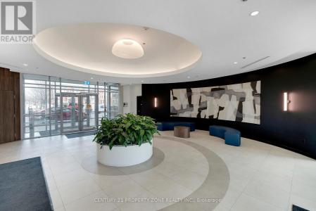 215 QUEEN STREET EAST, Brampton (queen Street Corridor), 온타리오주 L6W 0A9, 캐나다