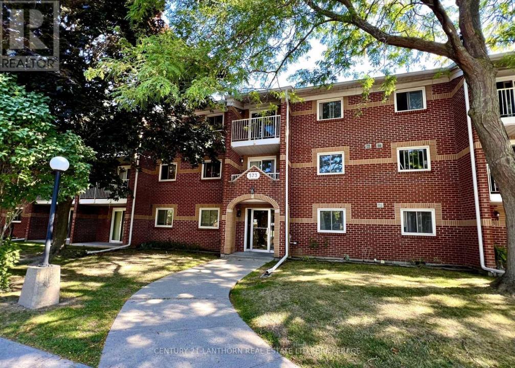 573 ARMSTRONG ROAD, Kingston (east Gardiners Rd), 安大略省 K7M 8J8, 加拿大