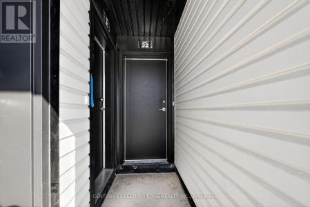 145 TAPSCOTT ROAD, Toronto (malvern), Ontario M1B 1E7, Canada