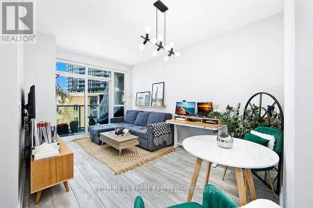 120 HOMEWOOD AVENUE, Toronto (north St. James Town), 安大略省 M4Y 2J3, 加拿大