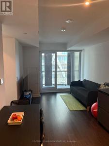 238 SIMCOE STREET, Toronto (kensington-chinatown), Ontario M5T 0E2, Canada