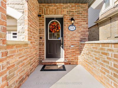 111 CEDAR LAKE CRESCENT, Brampton, Ontario L6Y 0R1, Kanada