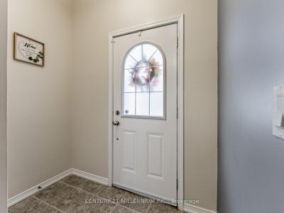 111 CEDAR LAKE CRESCENT, Brampton, Ontario L6Y 0R1, Kanada