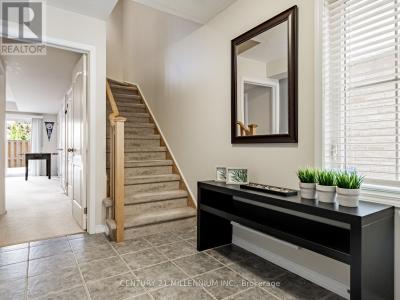 111 CEDAR LAKE CRESCENT, Brampton (bram West), Ontario L6Y 0R1, Kanada