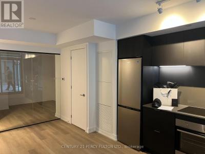 1 JARVIS STREET, Hamilton (beasley), Ontario L8R 3J2, Canada