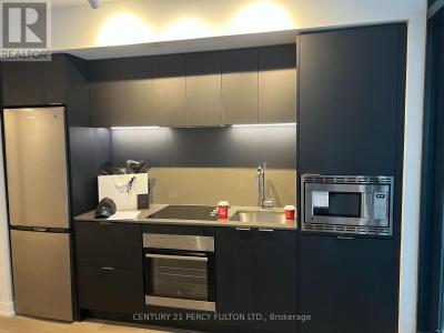 1 JARVIS STREET, Hamilton (beasley), Ontario L8R 3J2, Canada