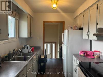 44 LAKECREST TRAIL, Brampton (heart Lake West), أونتاريو L6Z 1S6, كندا 