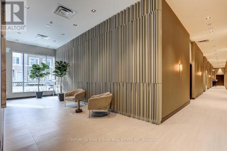 60 HONEYCRISP CRESCENT, Vaughan (vaughan Corporate Centre), Ontario L4K 0N5, Canada