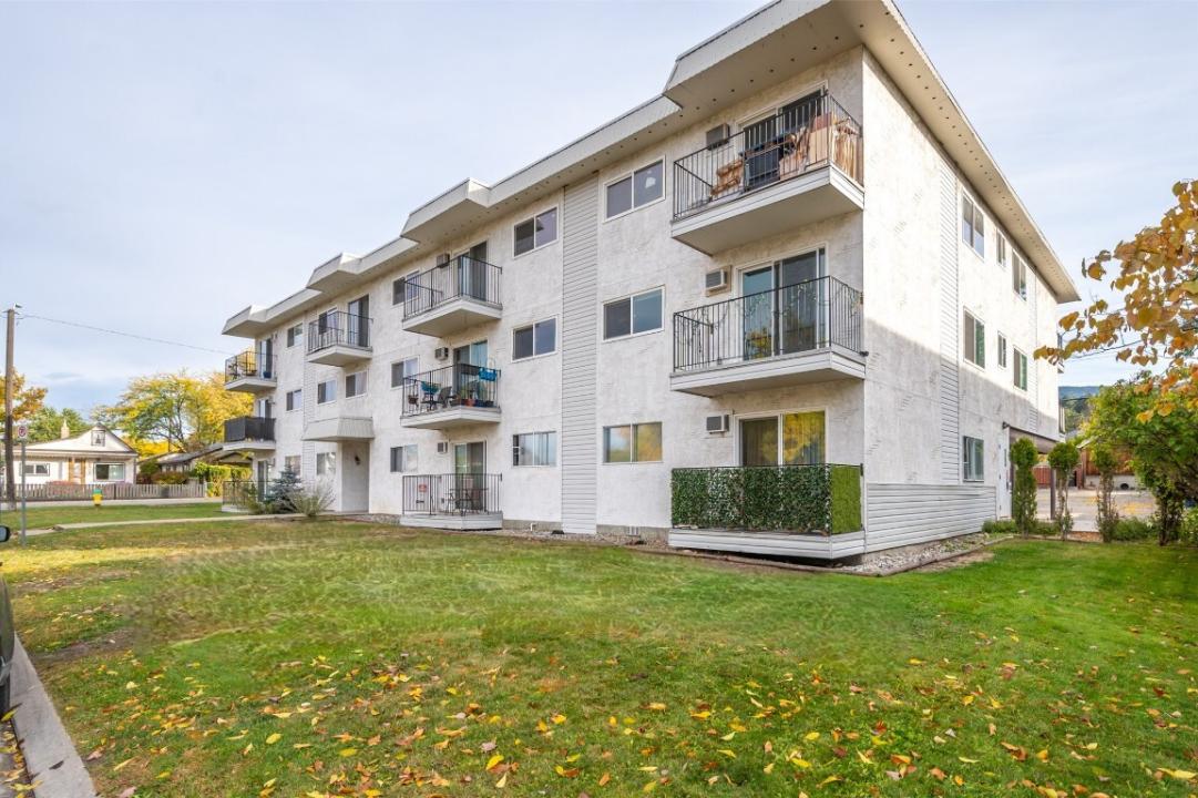 1300 CHURCH STREET, Penticton, Britanya Kolombiyası V2A 4R8, Kanada