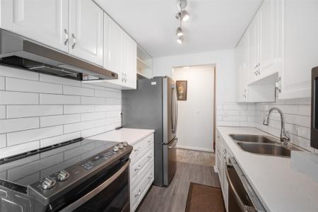 1300 CHURCH STREET, Penticton, Britanya Kolombiyası V2A 4R8, Kanada