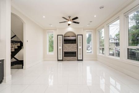 9249 119A STREET, Delta, British Columbia V4C 6P4, Canada