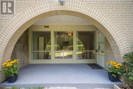 19 LONDON GREEN COURT, Toronto (glenfield-jane Heights), Ontario M3N 1K3, Canadá