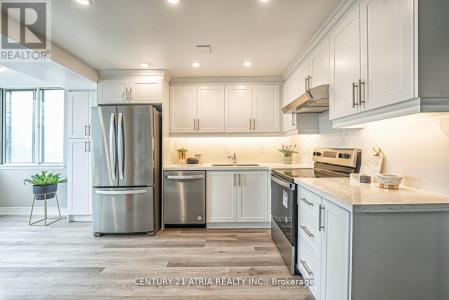 350 WEBB DRIVE, Mississauga (city Centre), Ontario L5B 3N6, Canada