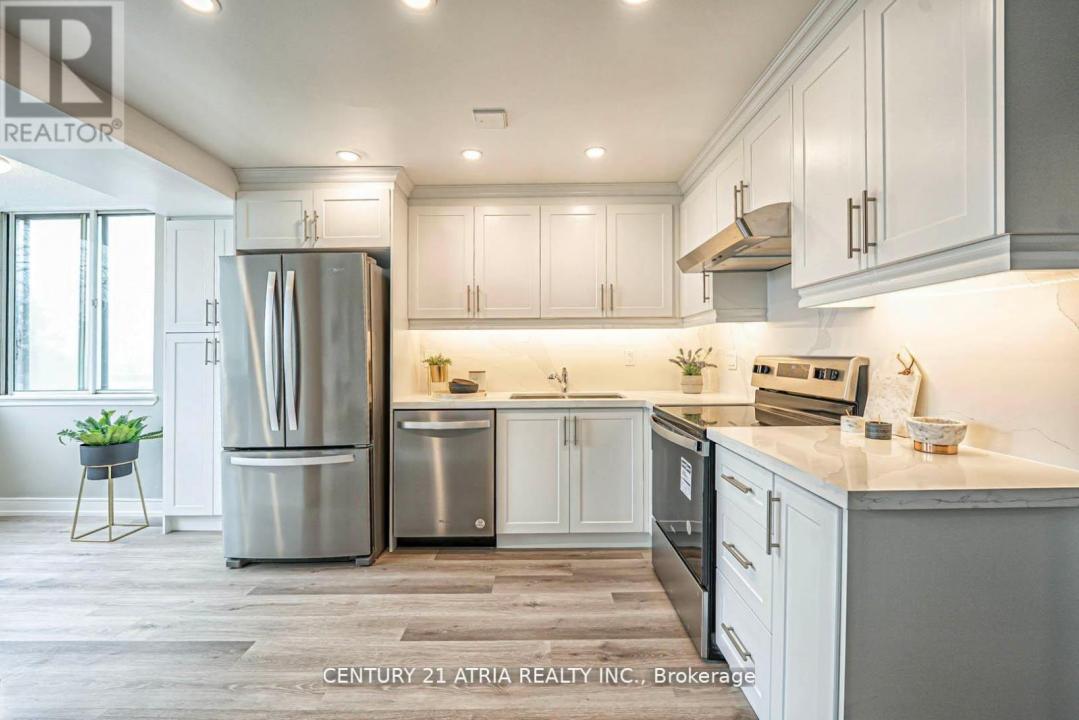 350 WEBB DRIVE, Mississauga (city Centre), Ontario L5B 3N6, Canada