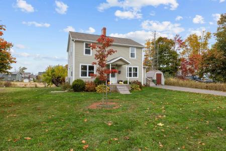 32 STRATFORD ROAD, Stratford, Île-du-Prince-Édouard C1B 1T5, Canada