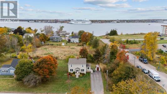 32 STRATFORD ROAD, Stratford, جزيرة الأمير إدوارد C1B 1T5, كندا