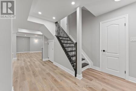 66 CHATTERSON STREET, Whitby (rolling Acres), Ontario L1R 0B4, Canadá