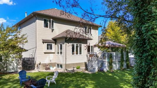 3905 44A AVENUE, Drayton Valley, Alberta T7A 1V9, Canada