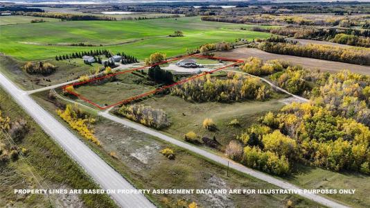 11 ERICKSON DRIVE, Onanole, Manitoba R0J 1N0, Canada