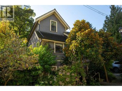 1119 PENDRELL STREET, Vancouver, British Columbia V6E 1L3, Canada