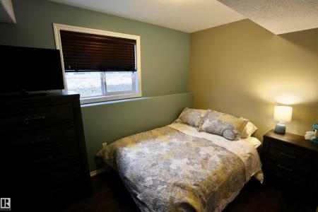 5701 48 AVENUE, St. Paul Town, Alberta T0A 3A1, Canadá