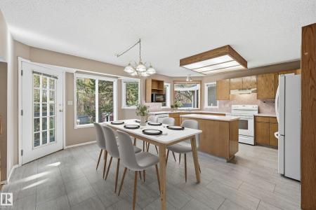 13 ALPHONSE COURT, St. Albert, Alberta T8N 5N9, Canada